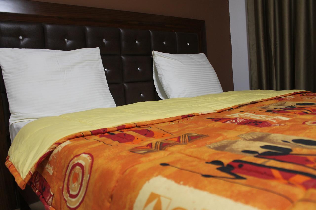 Wakola Hotel Cheikh Anta Dakar Esterno foto