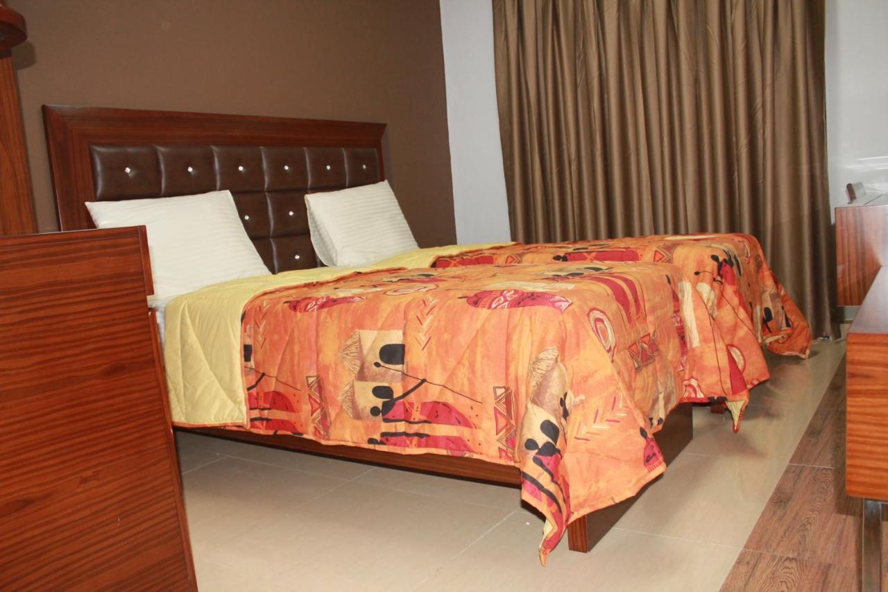 Wakola Hotel Cheikh Anta Dakar Esterno foto
