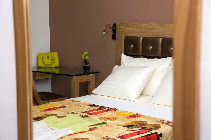 Wakola Hotel Cheikh Anta Dakar Esterno foto